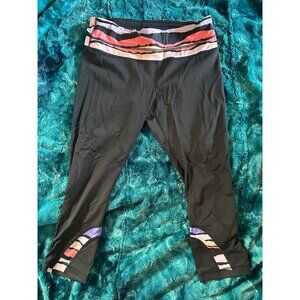 Lululemon Black/Multi Pants - Size 8 - Back Zip Pocket - Pre-Worn